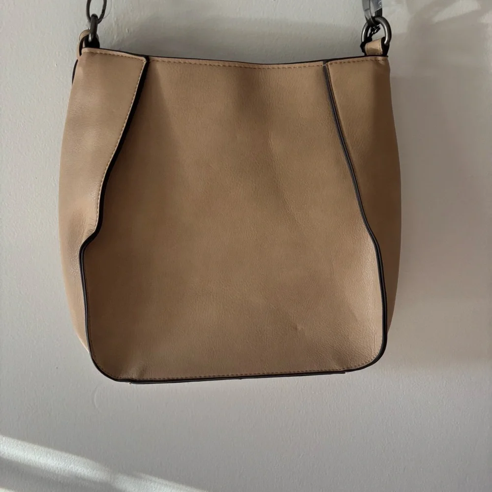 NWT Dolce Vita Tan Faux Leather Cross Body Purse Handbag Faux Snake Skin Strap - Picture 9 of 10